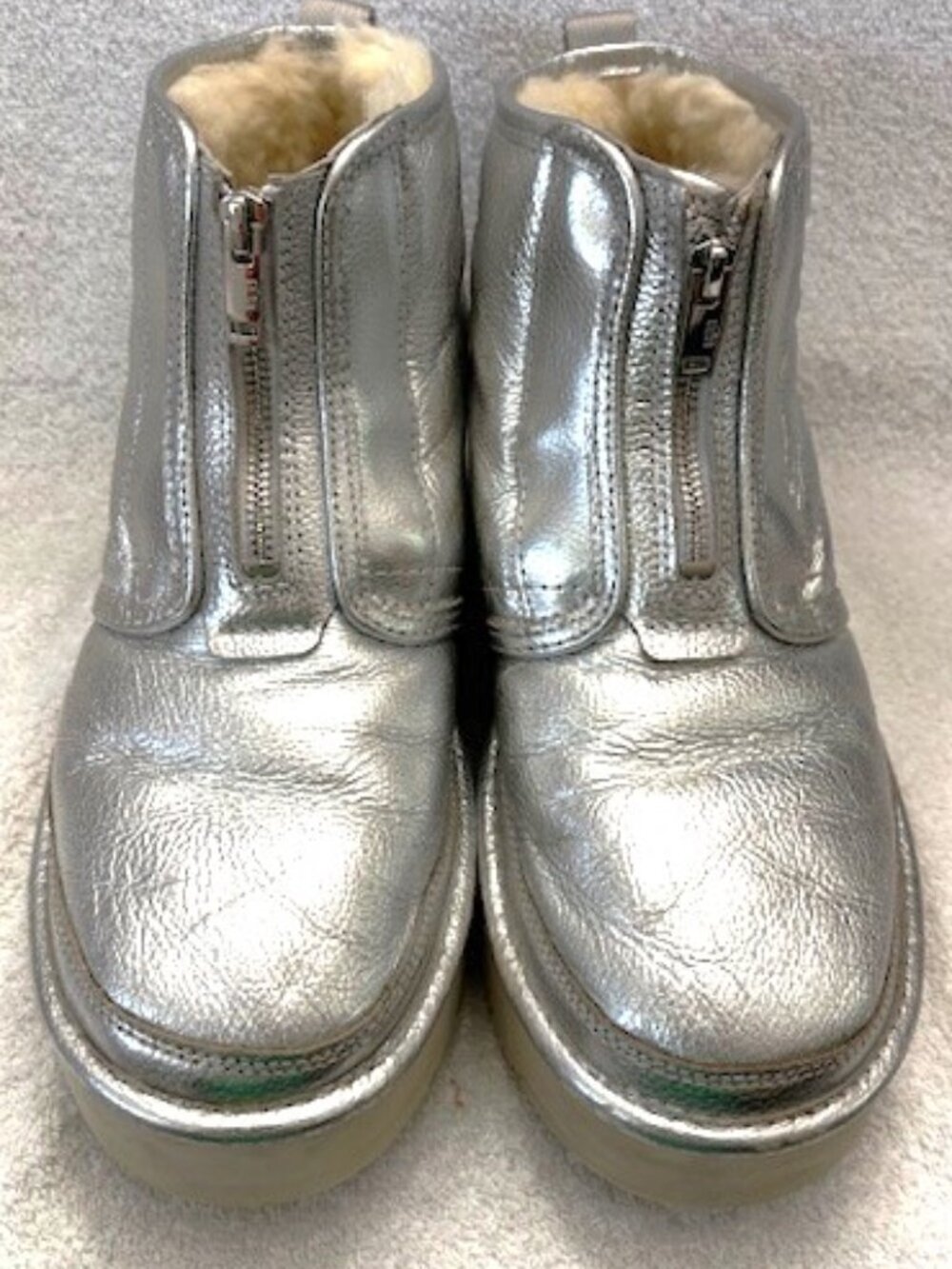 UGG silver leather zip close sherpa lined platform booties Size 9